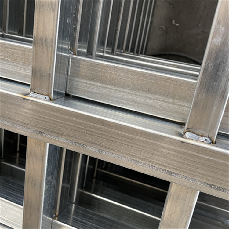 鋅鋼護(hù)欄案例展示圖片1 鋅鋼護(hù)欄案例展示圖片1