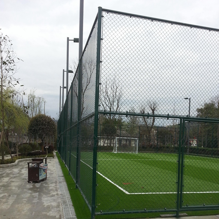 高爾夫練習(xí)球場圍網(wǎng)圖片3 高爾夫練習(xí)球場圍網(wǎng)圖片3